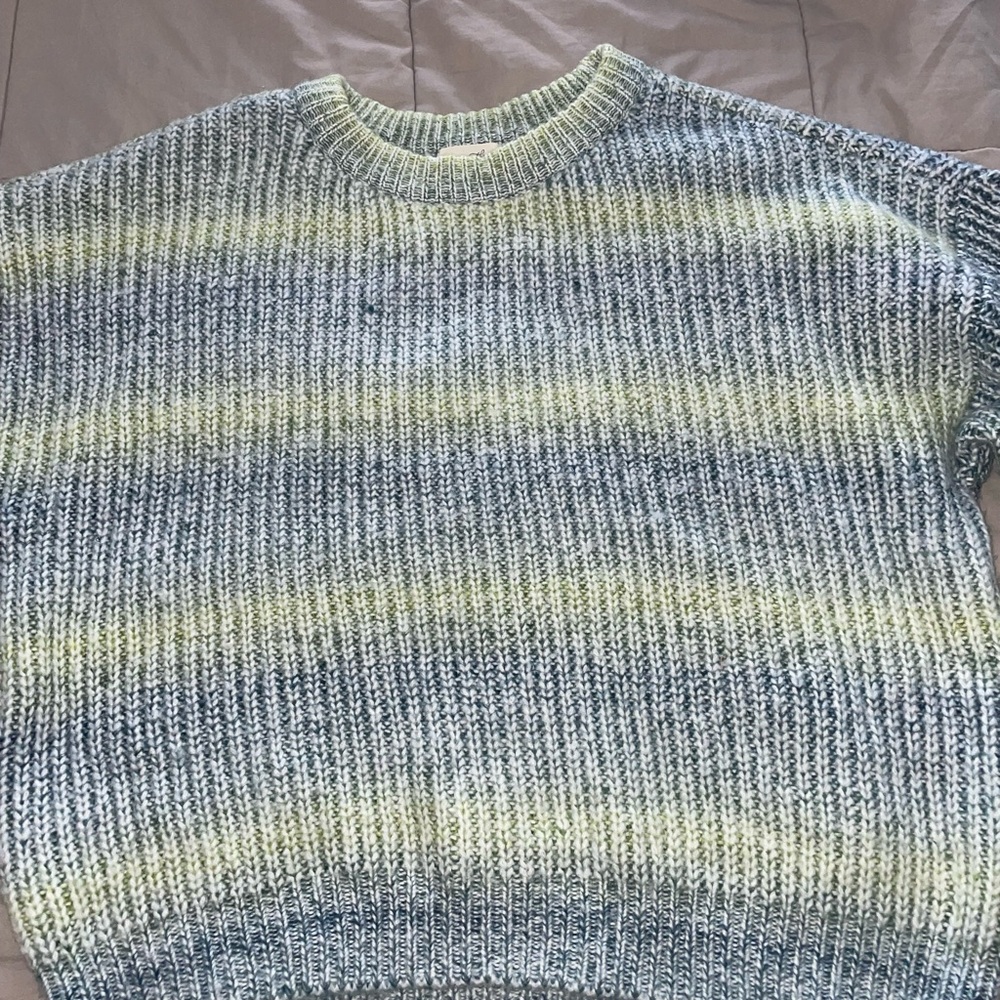 Universal Thread Sweater - Picture 3 of 5